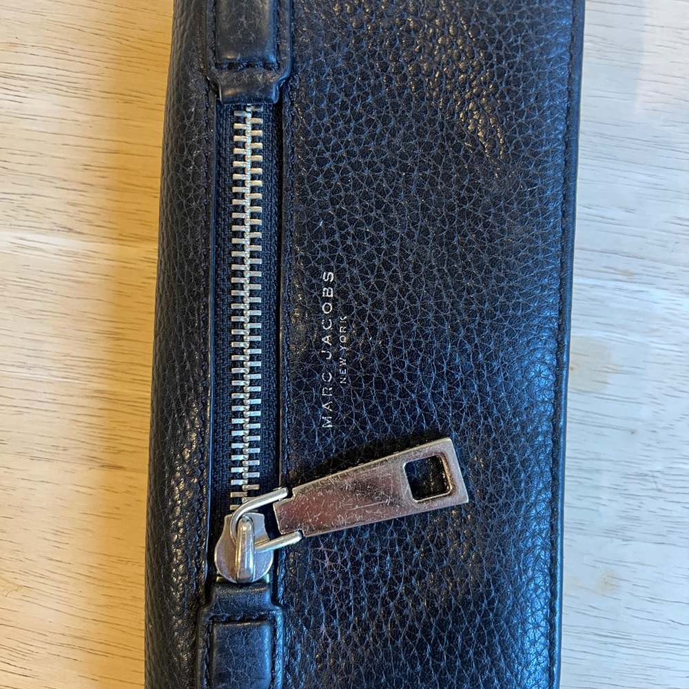 Marc Jacobs Black Leather wallet